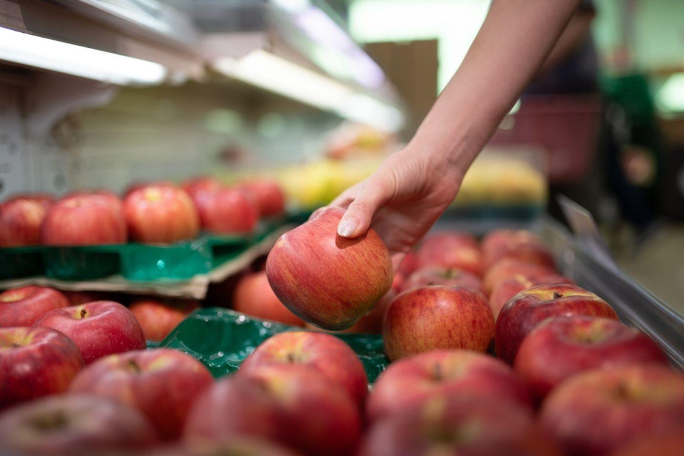 Nak Jantung Lebih Sihat Dan Kulit Glowing? Makan Sebiji Epal Sehari Sudah Cukup!