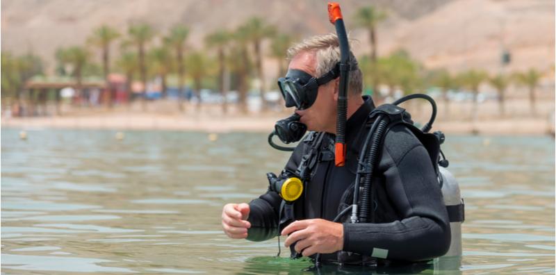 Warga Emas Boleh Main 'Skuba Diving'? Usah Terkejut! Ada 3 Lagi Sukan Lasak Untuk Atuk Nenek!