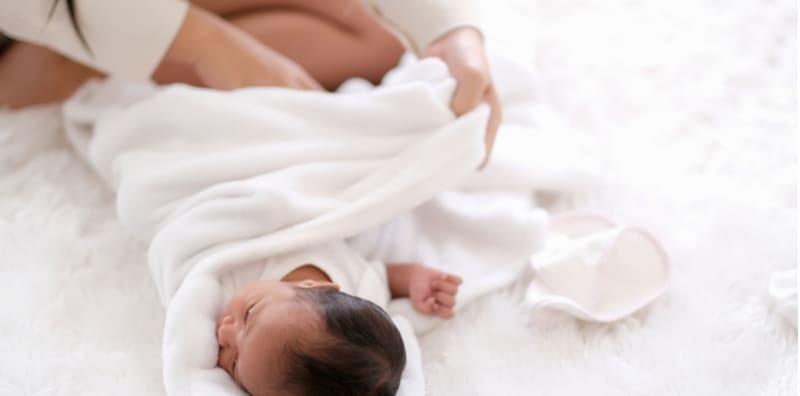 5 Langkah Mudah Untuk Bedung Bayi, Baru Si Manja Anda Boleh Tidur Lena!