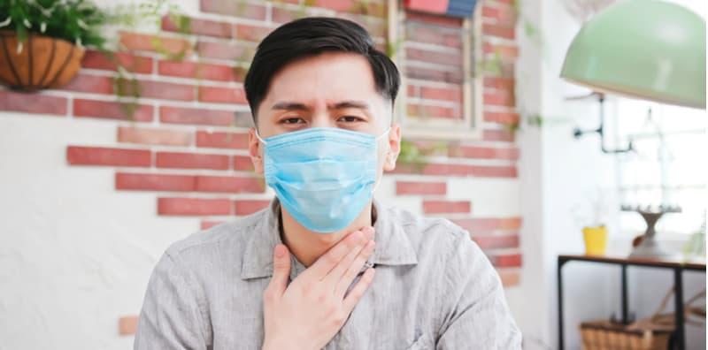 Kes Meningkat, Kenali Beza Sakit Tekak Angkara COVID-19 Dengan Jangkitan Biasa!