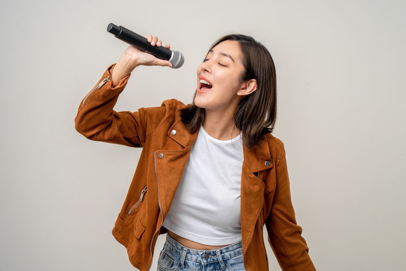 5 Perkara Tanpa Sedar Boleh Rosakkan Pita Suara! Menyanyi Salah Satunya?