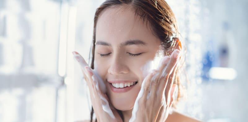 Selain Kulit Wajah, Jaga Juga 10 Bahagian Tubuh Ini (Termasuk Celah Ketiak & Ari-ari)!