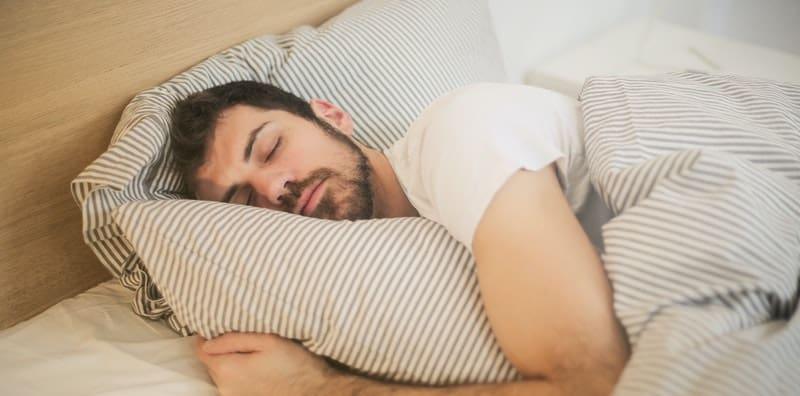 Ini 5 Sebab Kenapa Tidur Sangat Penting Jika Anda Nak Cepat Turunkan Berat Badan!