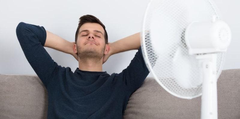 Perut Boleh Masuk Angin Kalau Tidur Di Depan Kipas? Ini Jawapan Soalan Itu!