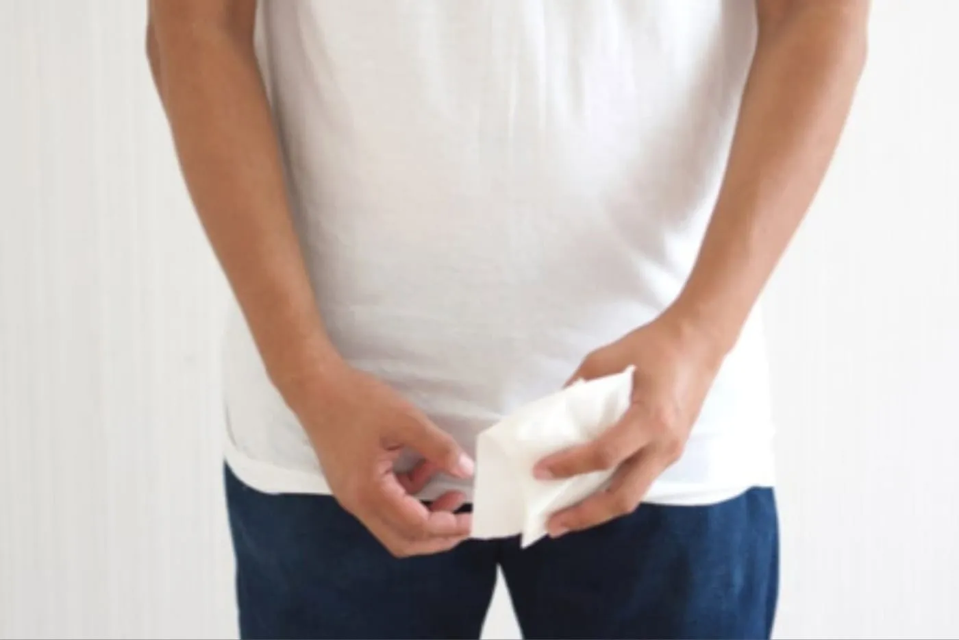 Nampak Darah Dalam Air Kencing? Ini 7 Punca Hematuria Yang Anda Perlu Tahu!