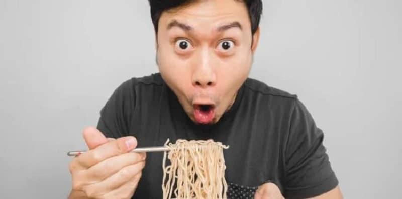 Mi Bahaya Untuk Pesakit Diabetes? Ini Syarat Kalau Teringin Nak Makan!