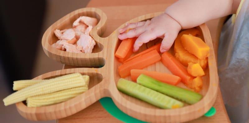 Ini Kepentingan Finger Food Untuk Bayi (Ekstra: 3 Resipi Enak Buat Si Manja)