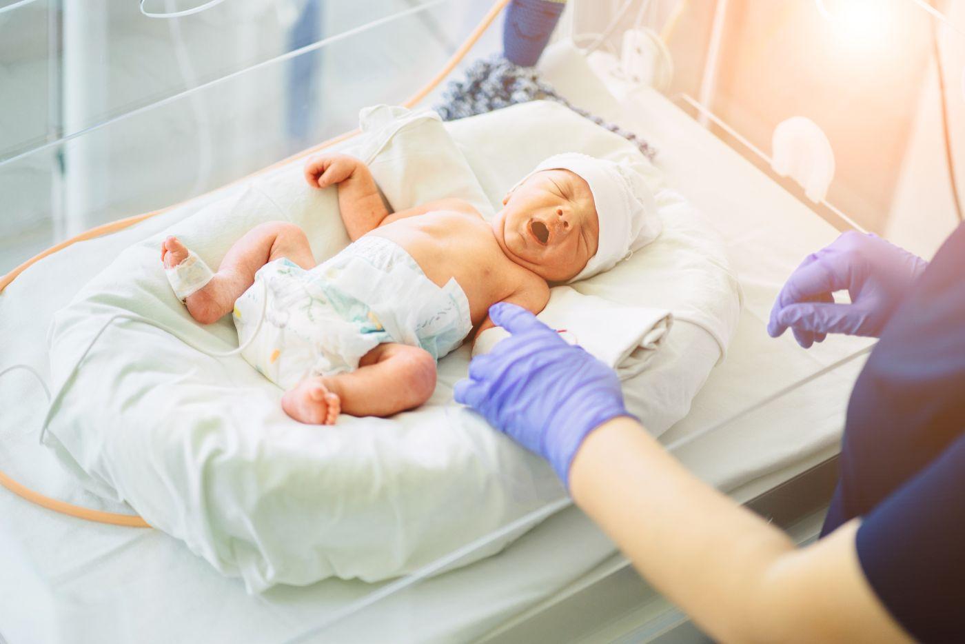 Bayi 'Tersedut' Tinja Sendiri Ketika Dalam Kandungan? BAHAYA! Ini Kesannya!