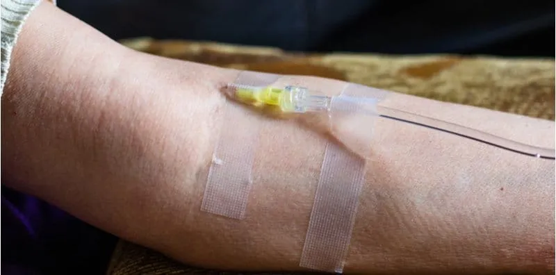 Cucuk Vitamin C, Jalan Pintas Nak Cerahkan Kulit! Ini 3 Bahaya Jika Berterusan Buat