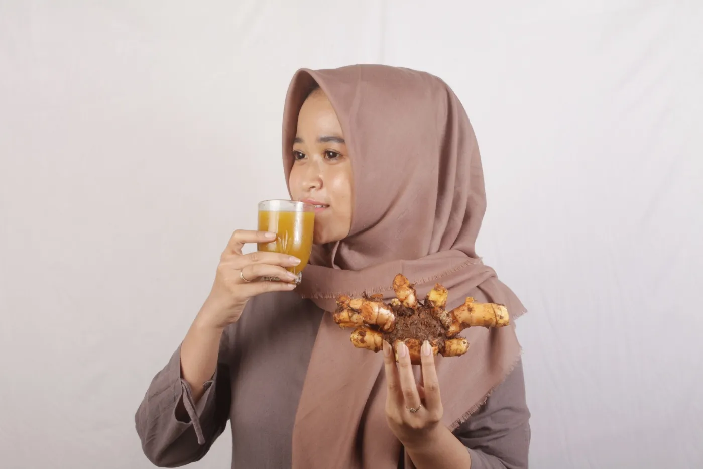 Ini 10 Khasiat Halia Untuk Rahim Dan Kesihatan Wanita, Harus Amalkan!