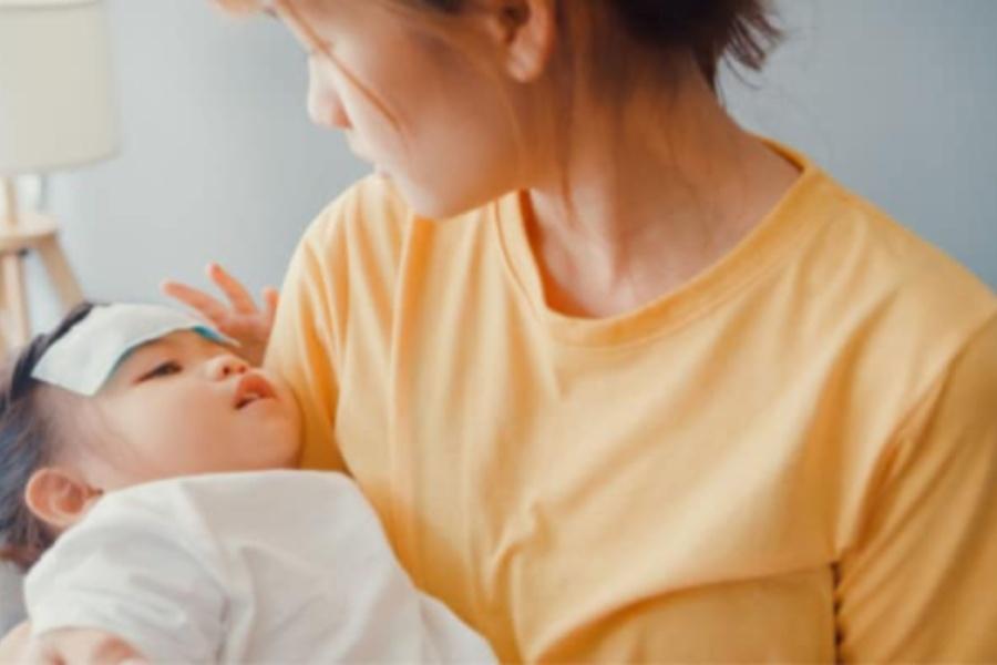 Anak Demam Panas? Ibu, Cuba 7 Petua Tradisional Ini, Mujarab!