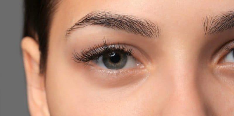 Nak Alis Mata Rapi Dan Cantik? Gunakan Teknik Benang Kening, Tapi Awas 5 Bahaya Ini!