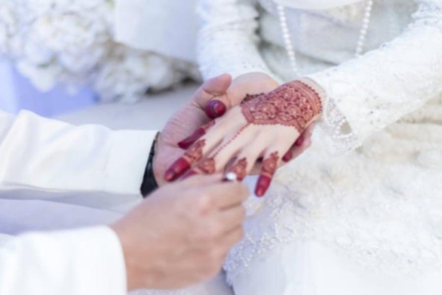 Wanita Bunting Pelamin Bermaksud Hamil Luar Nikah? Ini Fakta Sebenarnya!