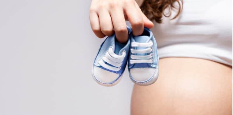 5 Tanda Ibu Hamil Anak Lelaki Ikut Petua Orang Lama, Boleh Percaya Ke?