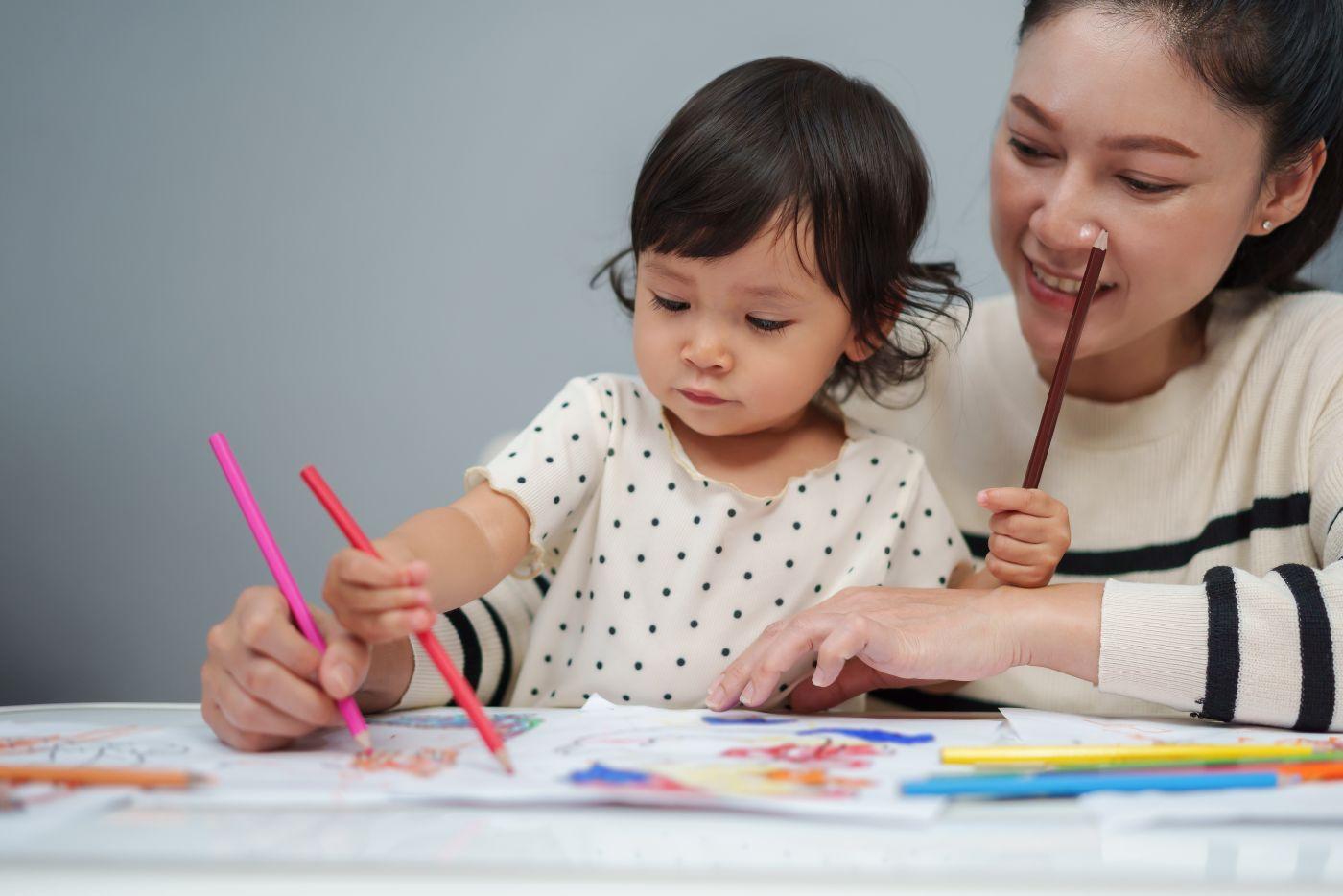 Nak Anak Cepat Pandai Menulis? Lihat 5 Teknik Yang Dikongsikan Ibu Ini, Menarik!