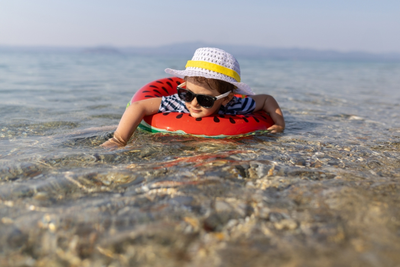 Nak Berkelah Di Pantai? Sebelum Belikan Anak Pelampung Budak, Ketahui 4 Risiko Bahaya Ini!
