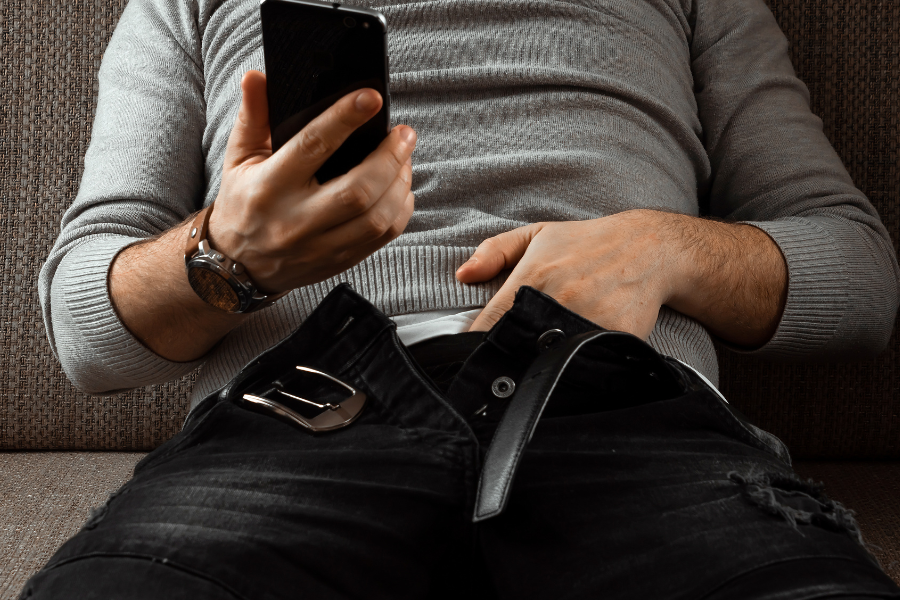 Hari-Hari Onani, Lama-Lama Ia Akan Beri 4 Kesan Bahaya Ini Pada Otak Anda!