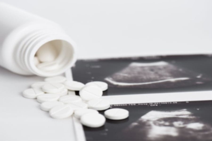 Ambil Ubat Gugurkan Kandungan, Selamat Ke? Fahami Cara & Risikonya Dulu!