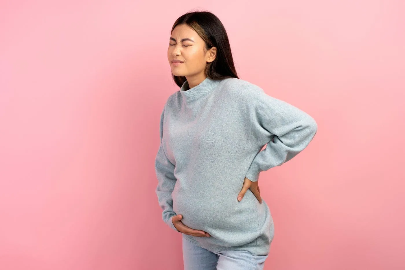 Mommy Perut Kerap Senak Ketika Hamil? Jangan Abaikan Tanda-Tanda Ini