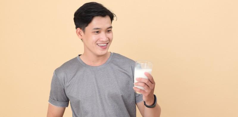 Orang Dewasa Pun Wajib Minum Susu, Ini Cara Tepat Pilih Susu Dewasa Untuk Tubuh Sihat!
