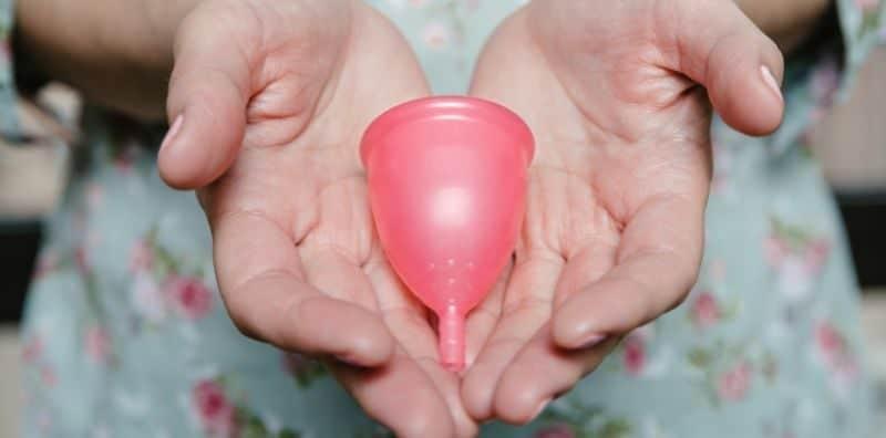 Apa Wanita Perlu Tahu Tentang Cawan Menstruasi? Ini Fakta & Fungsi Utamanya!