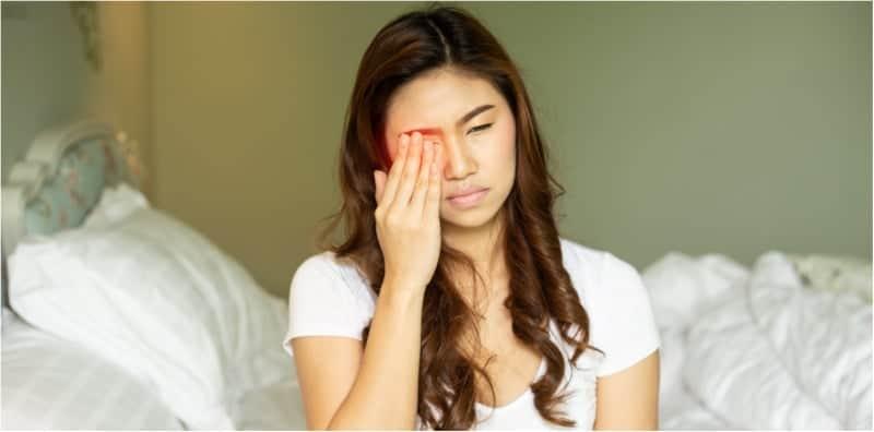 Mata Terasa Pedih Seperti Masuk Habuk? Ini 11 Puncanya, Jaga-jaga!