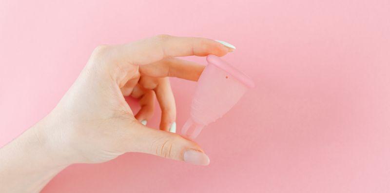 Teringin Nak Pakai Cawan Menstruasi? Jom, Kami Ajar Cara Pakai Menstrual Cup Dari A-Z!