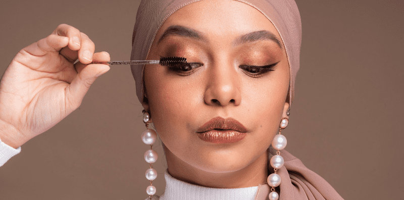 Nak Makeup Tahan Lama Dan Tak Bercapuk? Jom, Ikut Tip Ini, Barulah Flawless!