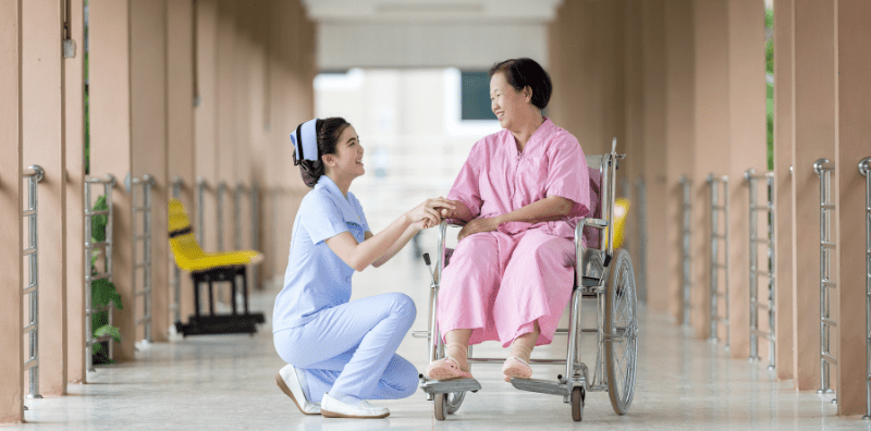 Ada Ahli Keluarga Menghidap Barah? Ini Tip Jaga Pesakit Kanser Daripada Penjaga Profesional