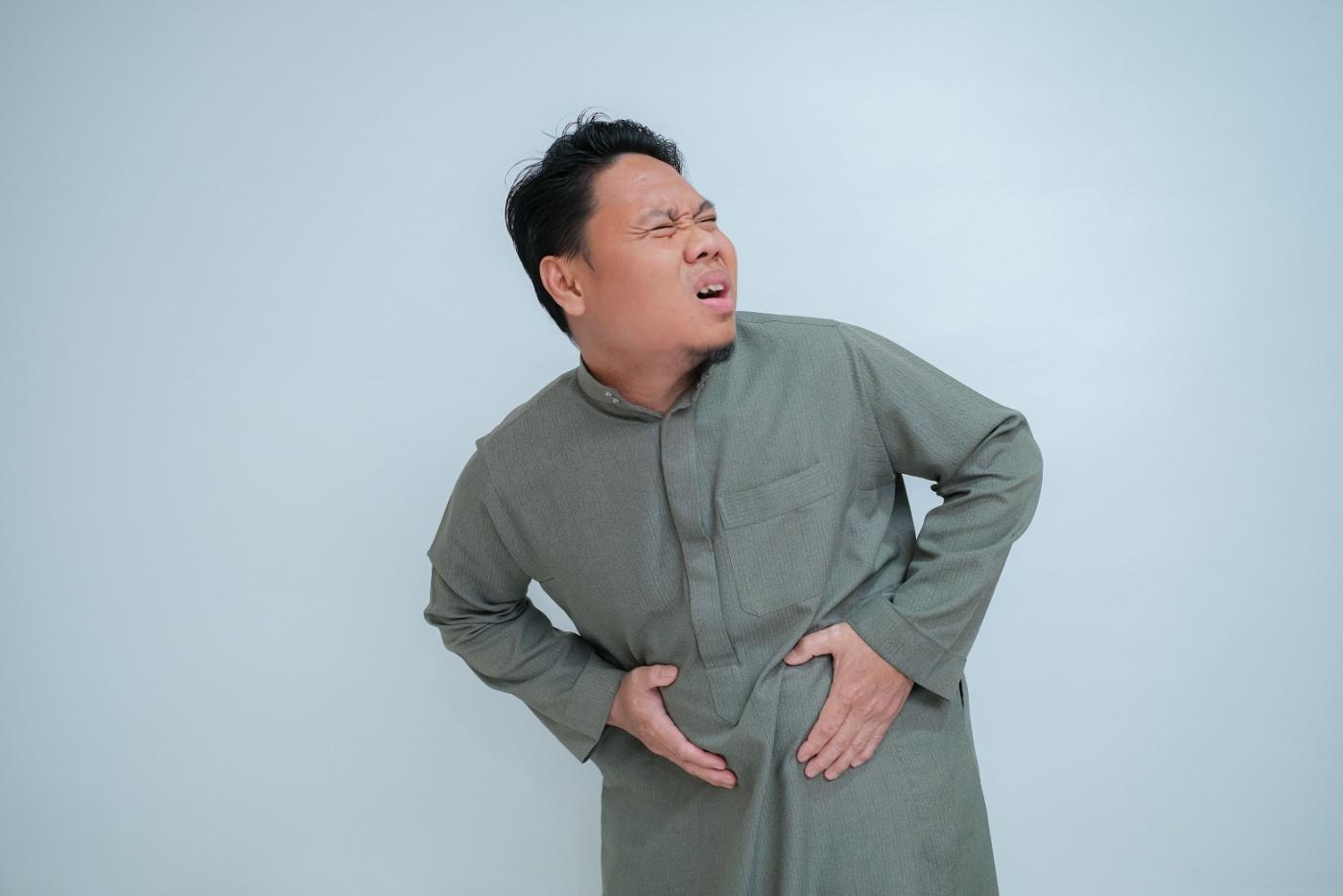 Banyak Sangat Makan Juadah Raya? 10 Petua Ini Boleh Legakan Perut Berangin