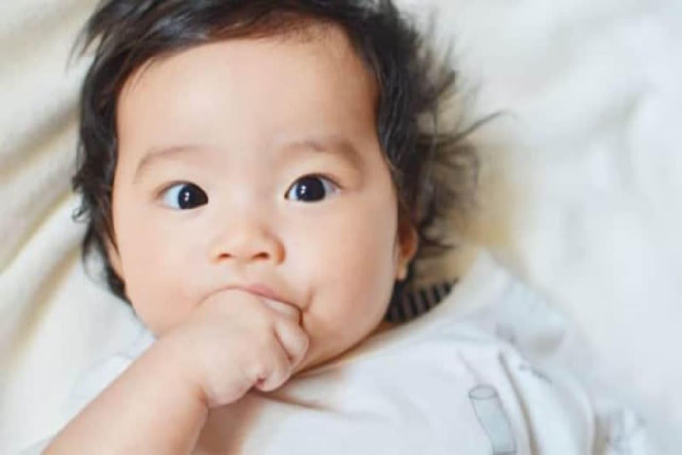 bayi-hisap-jari-tabiat
