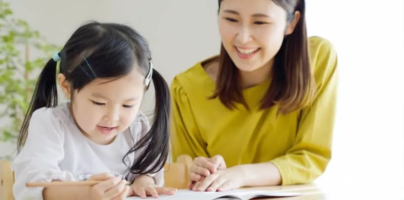 Anak Nak Masuk Prasekolah, Latih Si Kecil Menulis Dengan Betul! Ikut 7 Tip Ini