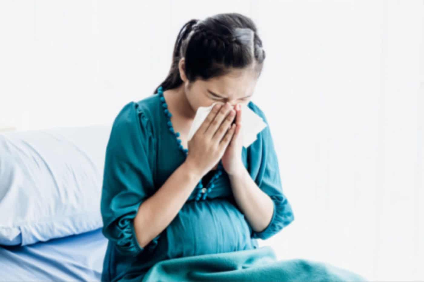 6 Jenama Ubat Batuk Yang Selamat Untuk Ibu Hamil, Boleh Dapatkan Di Sini!