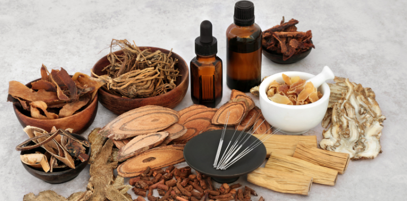 Perubatan Jenis Tradisional Cina VS Moden, Yang Mana Satu Lebih Berkesan?