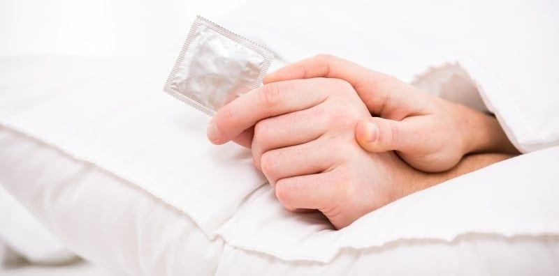Tiada Lagi Masalah Tewas Awal Dengan 4 Petua Ini, Tip No. 4 Guna Kondom Ketika Beraksi!