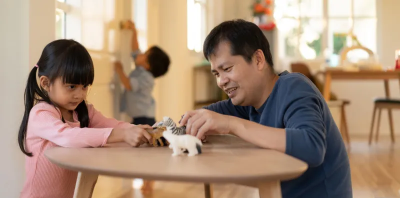 9 Cara Pupuk Perkembangan Sosial Anak, Baru Anak Pandai Berkomunikasi & Kawal Emosi!