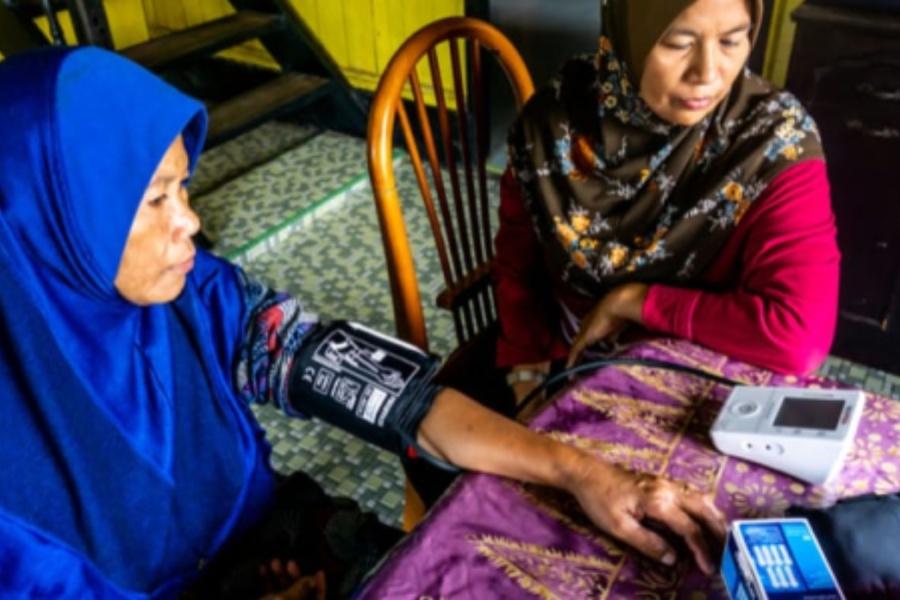 Mak Ayah Ada Darah Tinggi? Cuba 9 Cara Ini Untuk Turunkannya Dengan Cepat!