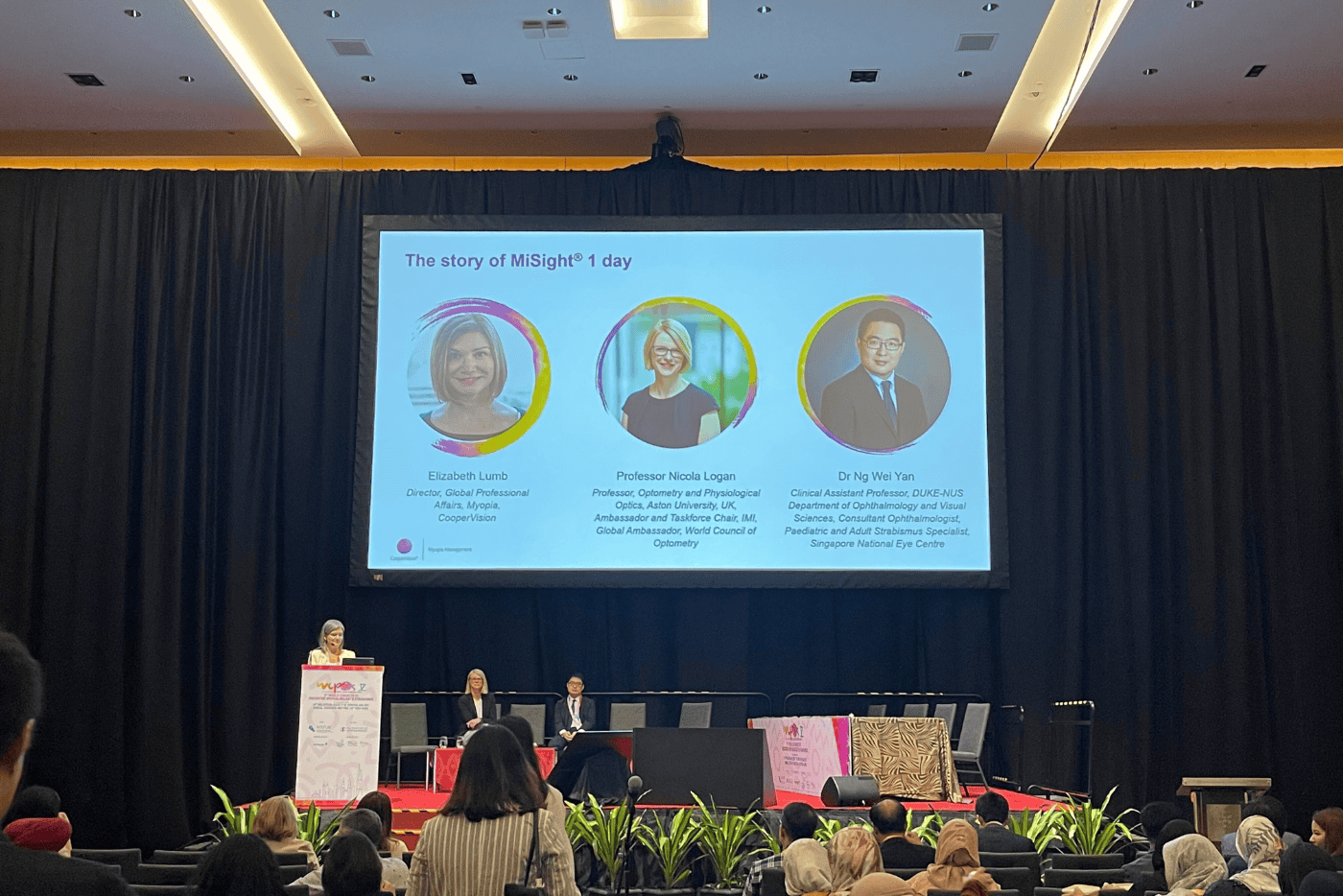 Anak Kecil Sudah Ramai Yang Rabun? Pakar Kongsi Tip Penjagaan Mata Kanak-kanak