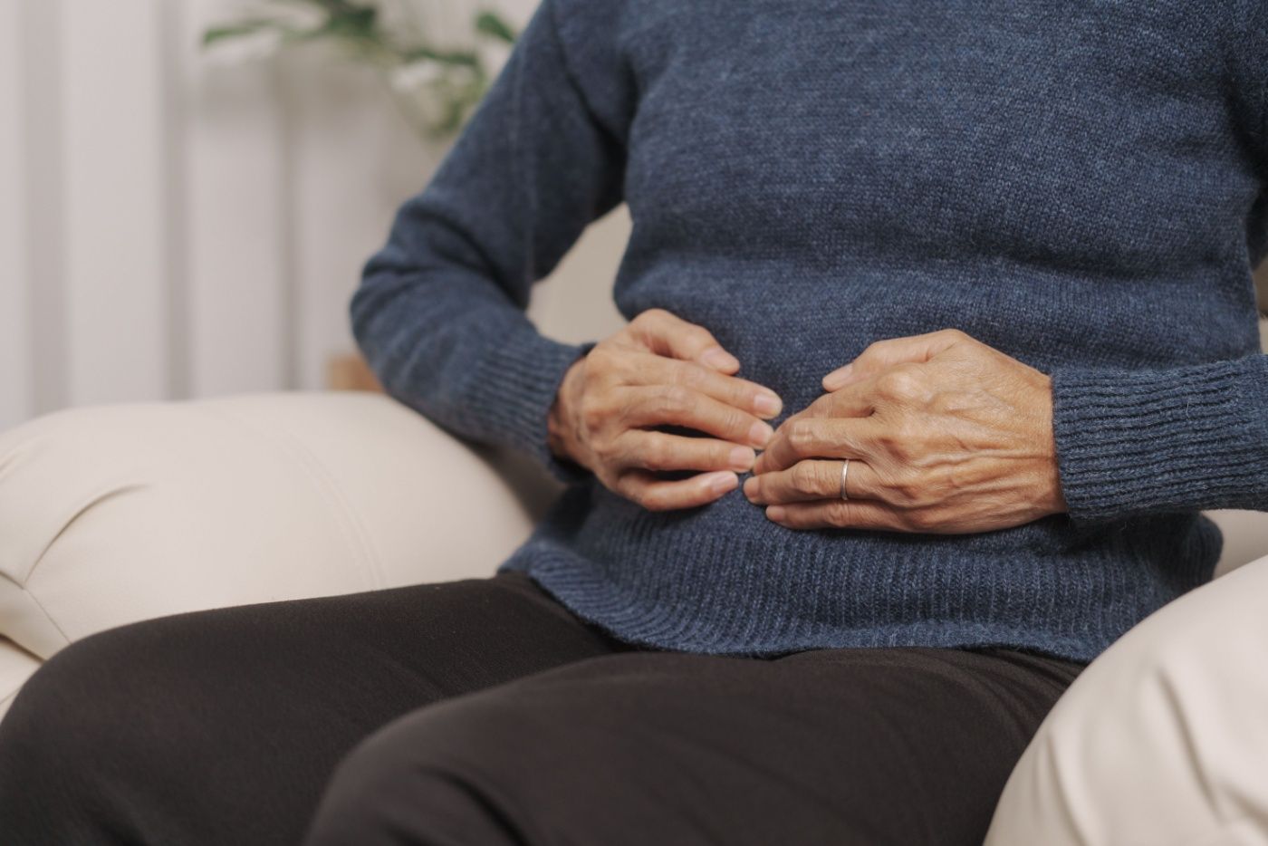 Orang Tua Ada Masalah Sembelit? Lakukan 5 Langkah Ini Untuk Kelegaan Pantas