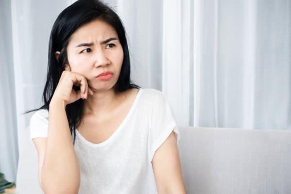 Ketidakseimbangan hormon boleh menyebabkan mood swings dalam kalangan wanita.