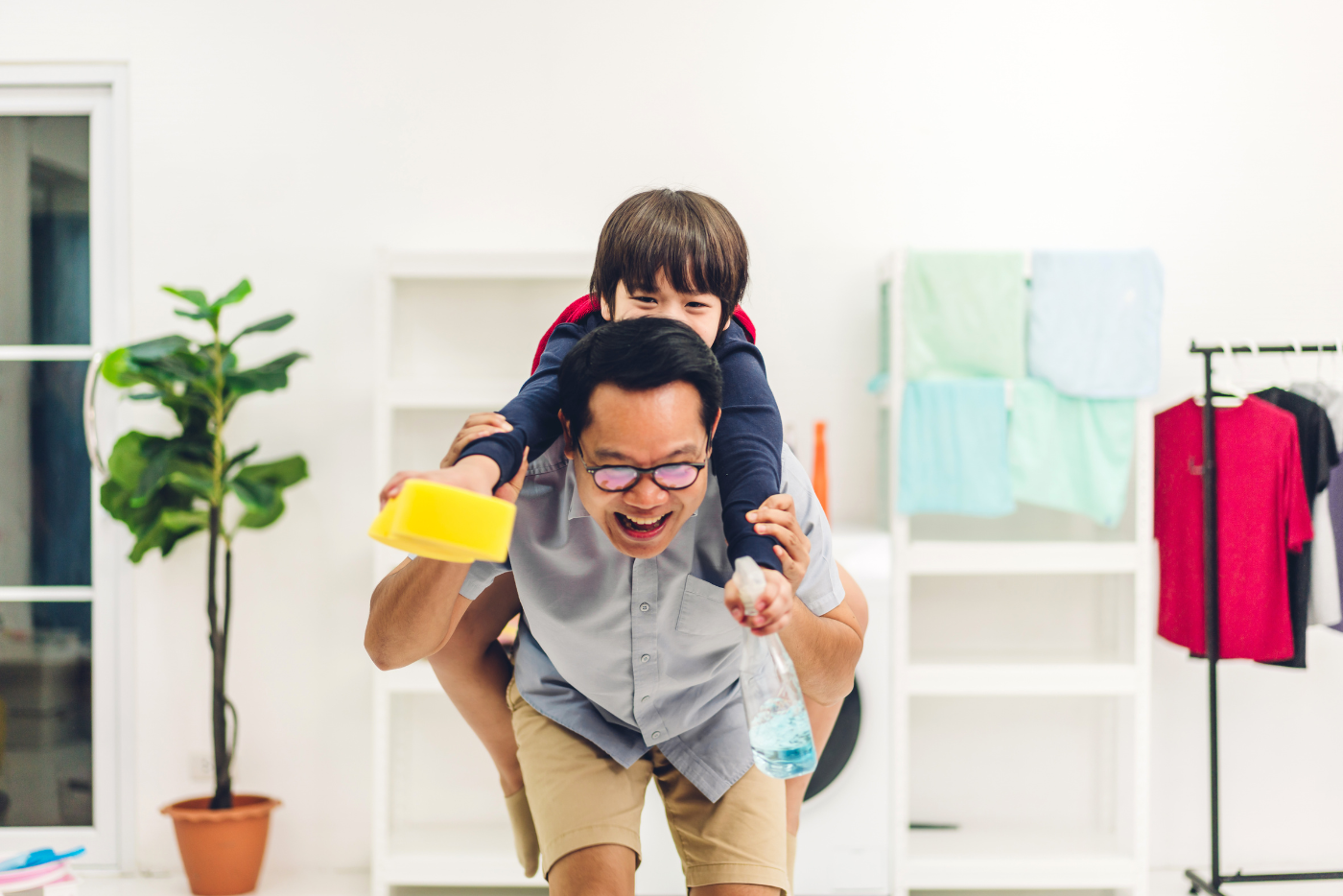 Suri Rumah Tangga, Bolehkah Lelaki Galas Tugas Wanita?