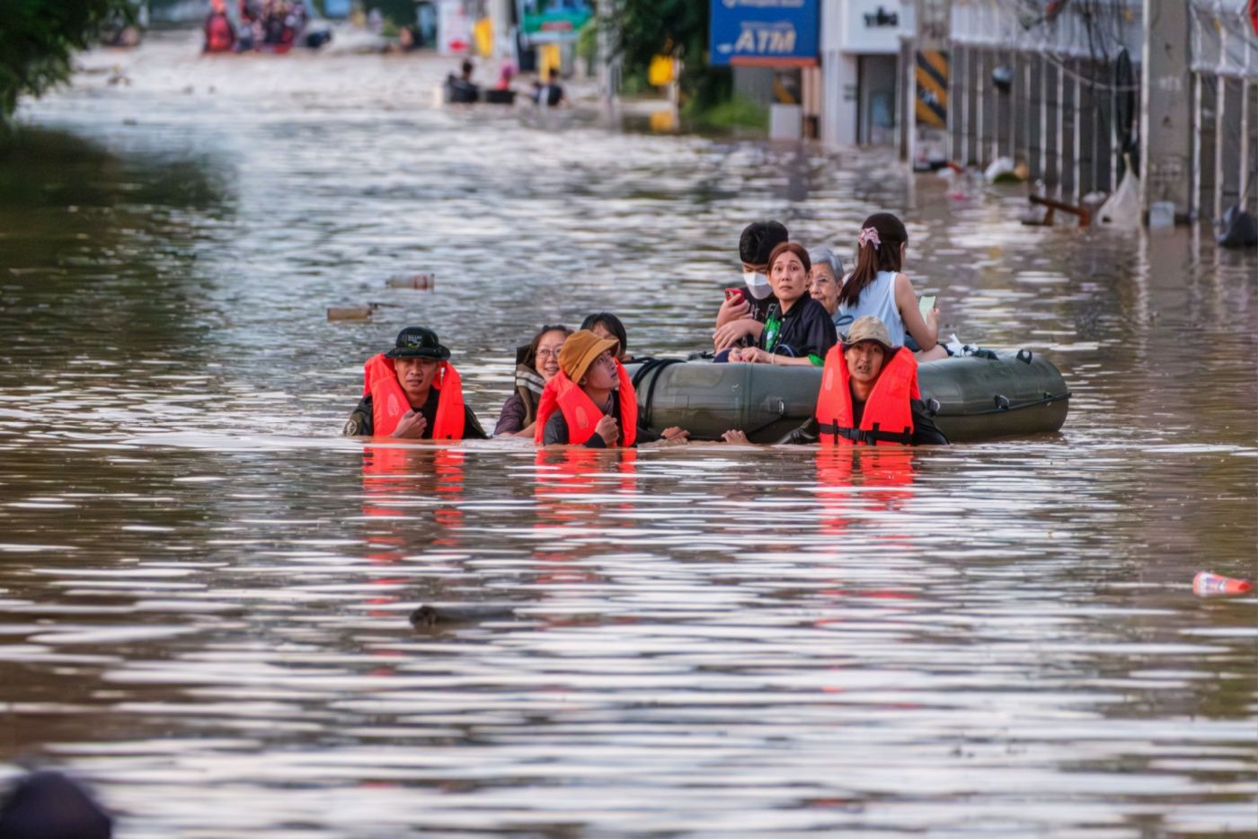 banjir-terkini-keracunan-air-banjir