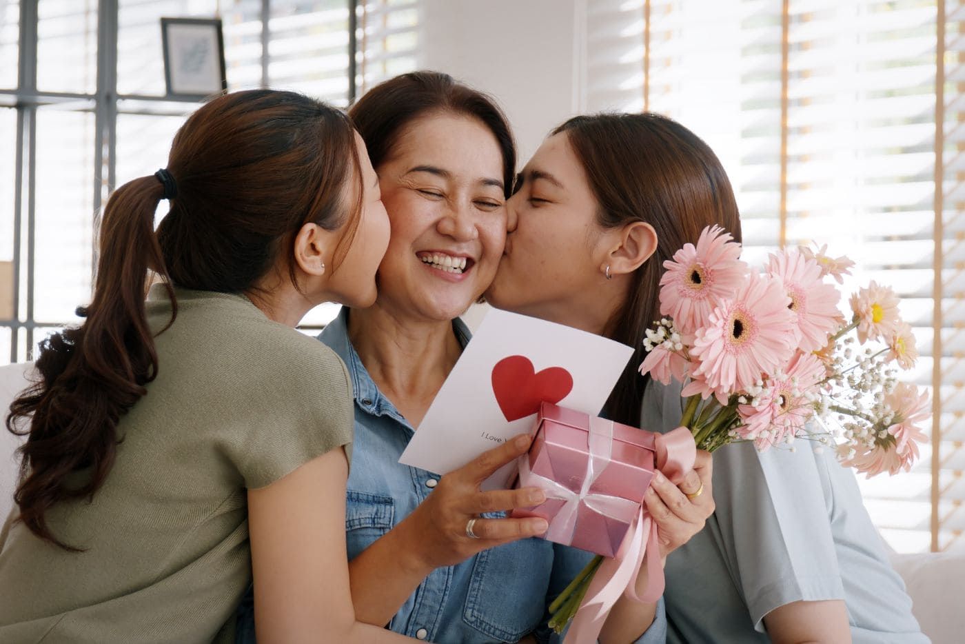 Tak Tahu Nak Beli Apa Untuk Ibu? Ini 7 Idea Hadiah Hari Ibu 2026 Yang Ramai Pilih
